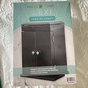 Hives Honey jewelry chest
